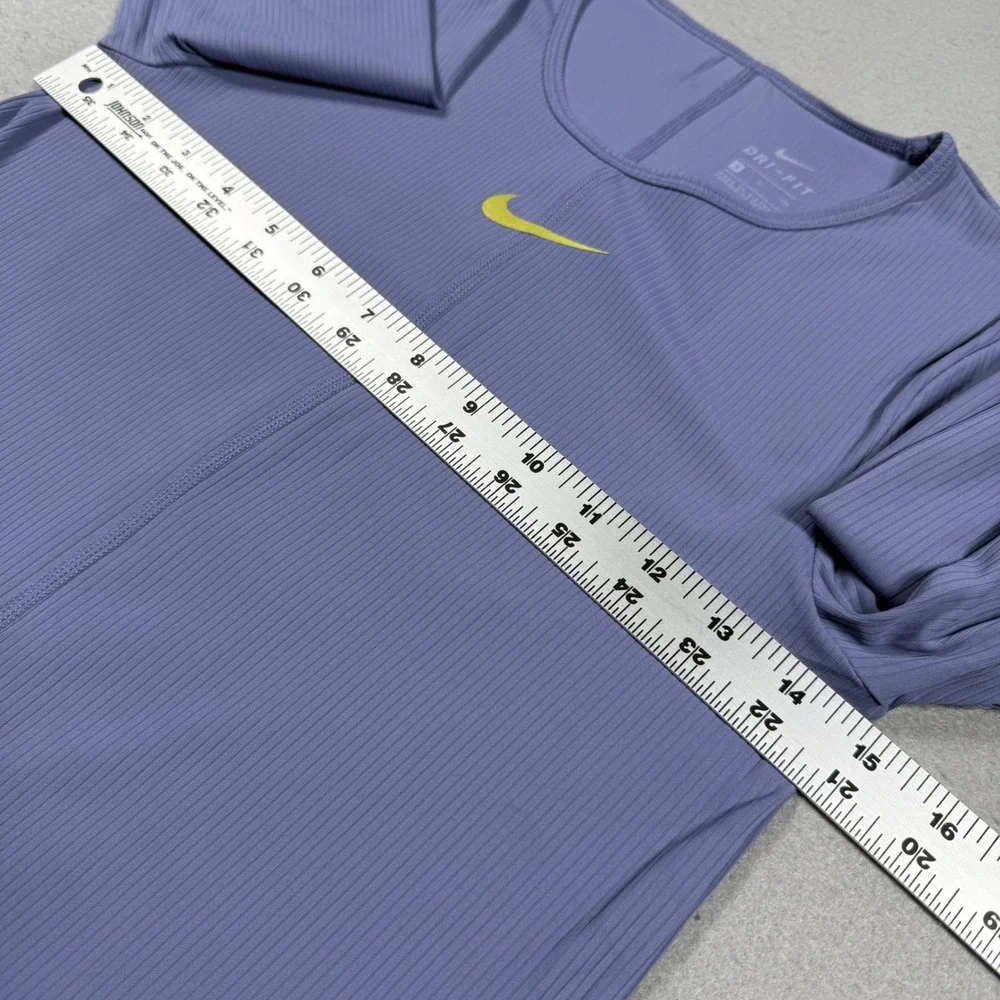 Nike Dri-FIT Womens Long Sleeve Cropped Athletic Training Top Purple Size Small